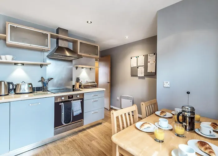 Merchants Gate - 2 Bed Comfy Apartment With Parking And York Minster Views